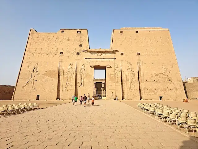 Edfu town souk